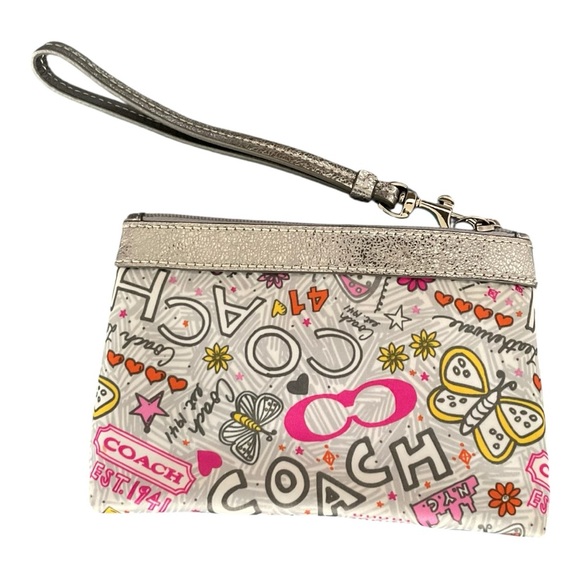 Vintage COACH Wristlet - Picture 2 of 2